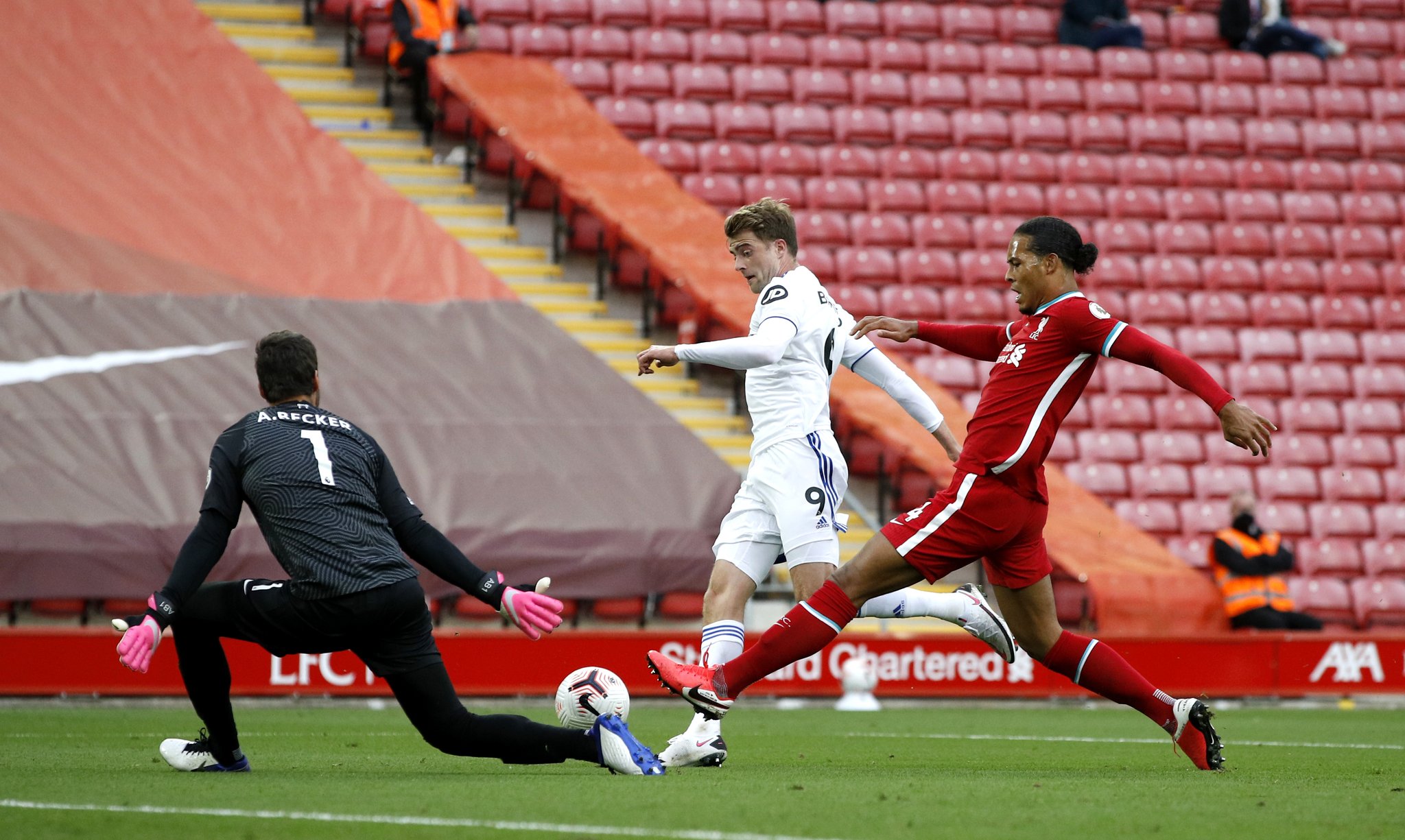 在与英超冠 在与英超冠